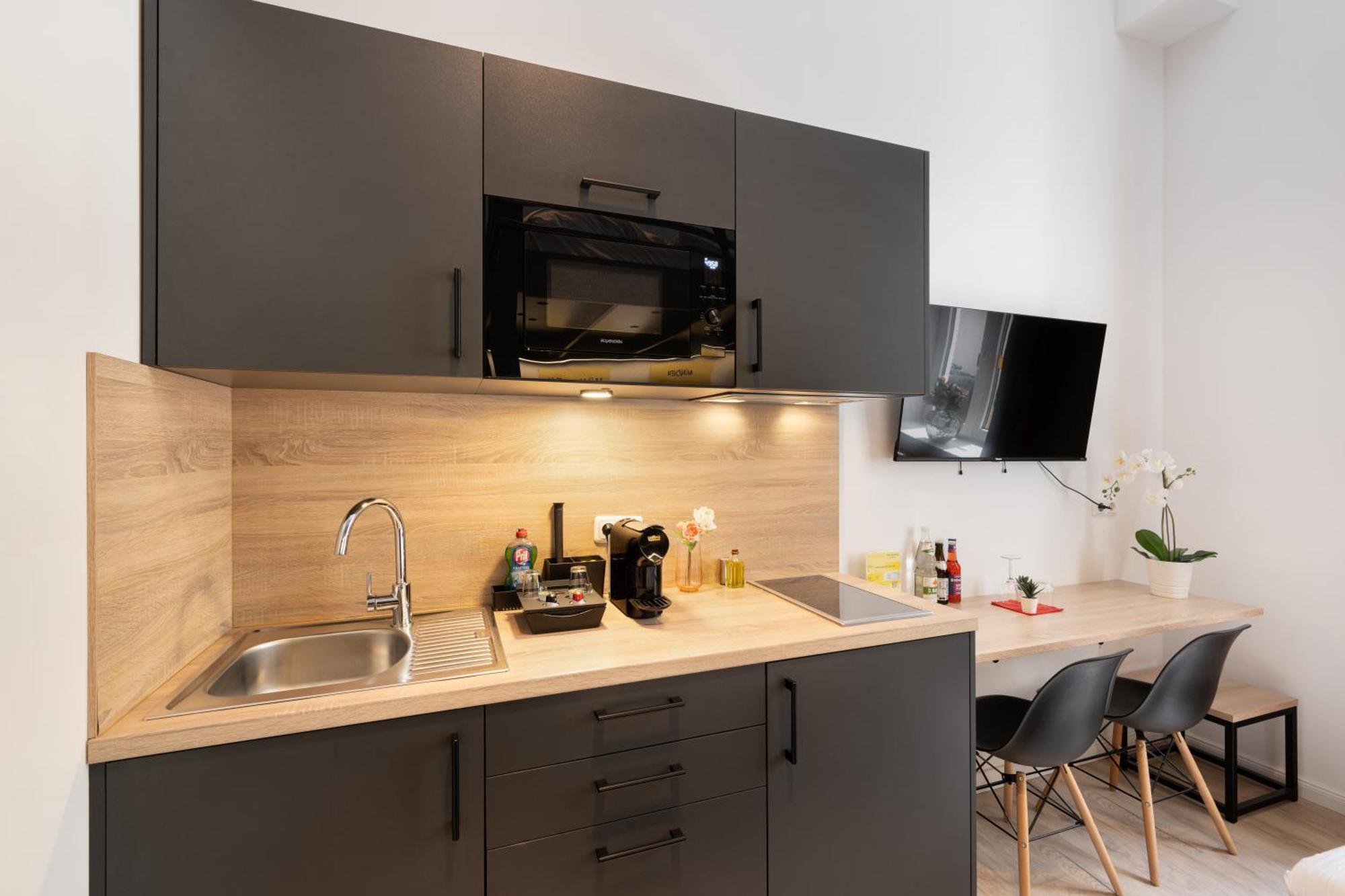 Servus By Homaris Aparthotel *
